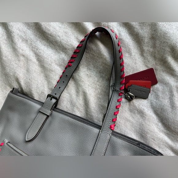 Coach ReLoved Upcrafted Metropolitan Soft Tote - Picture 14 of 16